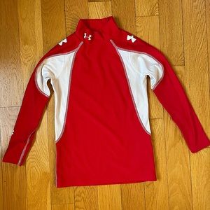 Under Armour Cold Gear Red Turtleneck youth Large